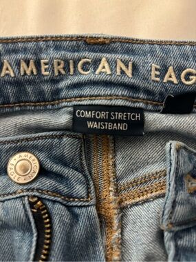 American Eagle Outfitters Light Blue Denim Jeans